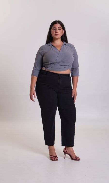 Mom fit rigido curvy tiro alto negro - Sacra