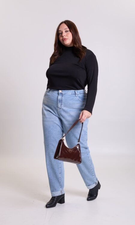 Mom curvy confort clásico con dobladillo vuelta y vuelta color celeste - Raisa