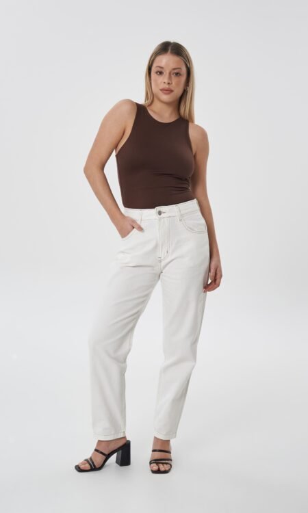 Mom fit color hueso con hilo camel - Palmera